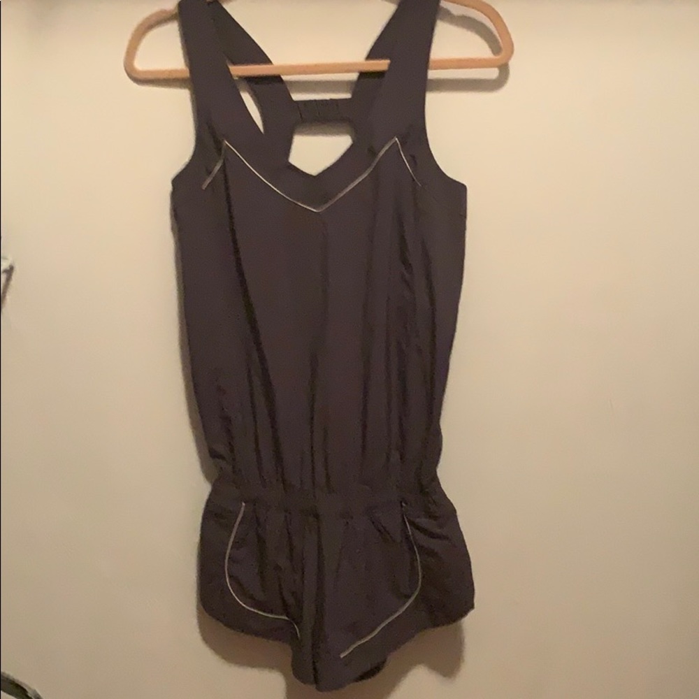 Lululemon Runsie